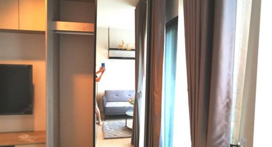 À louer 1 chambre condo à Huai Khwang, Bangkok