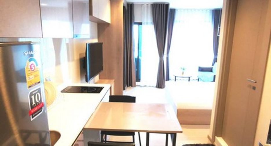 À louer 1 chambre condo à Huai Khwang, Bangkok