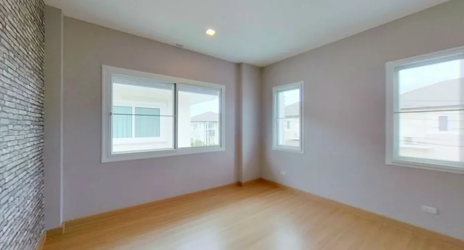 Casa en venta de 4 habitaciones en San Sai, Chiang Mai