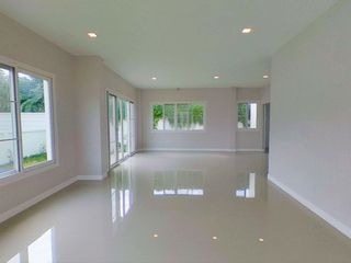Casa en venta de 4 habitaciones en San Sai, Chiang Mai