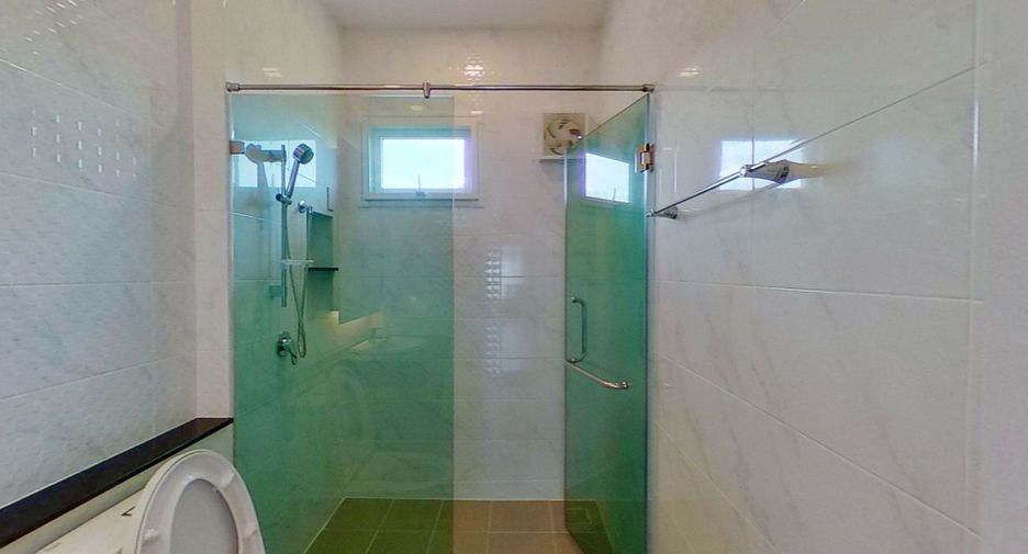 Casa en venta de 4 habitaciones en San Sai, Chiang Mai