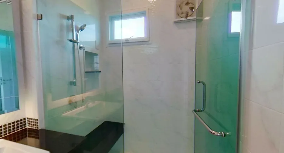 Casa en venta de 4 habitaciones en San Sai, Chiang Mai