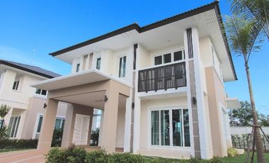 Casa en venta de 4 habitaciones en San Sai, Chiang Mai