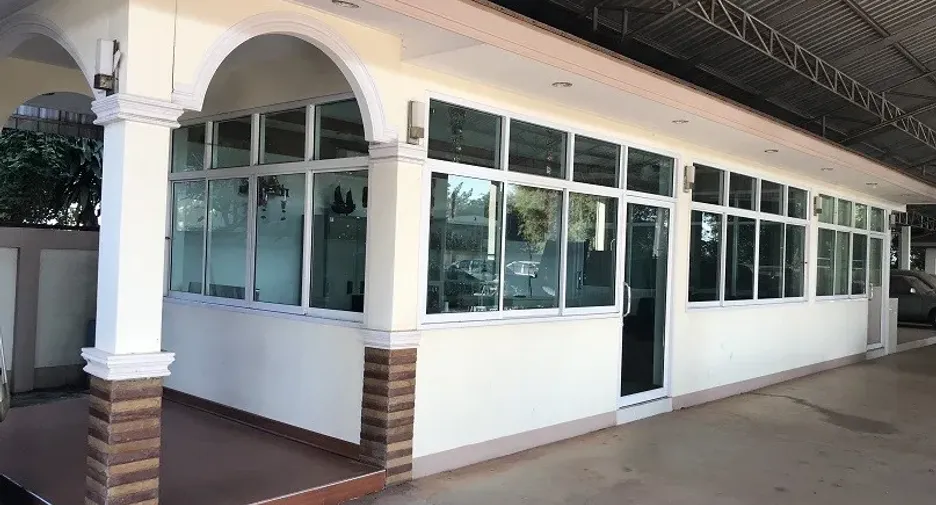 À louer 1 chambre maison à Sawang Daen Din, Sakon Nakhon