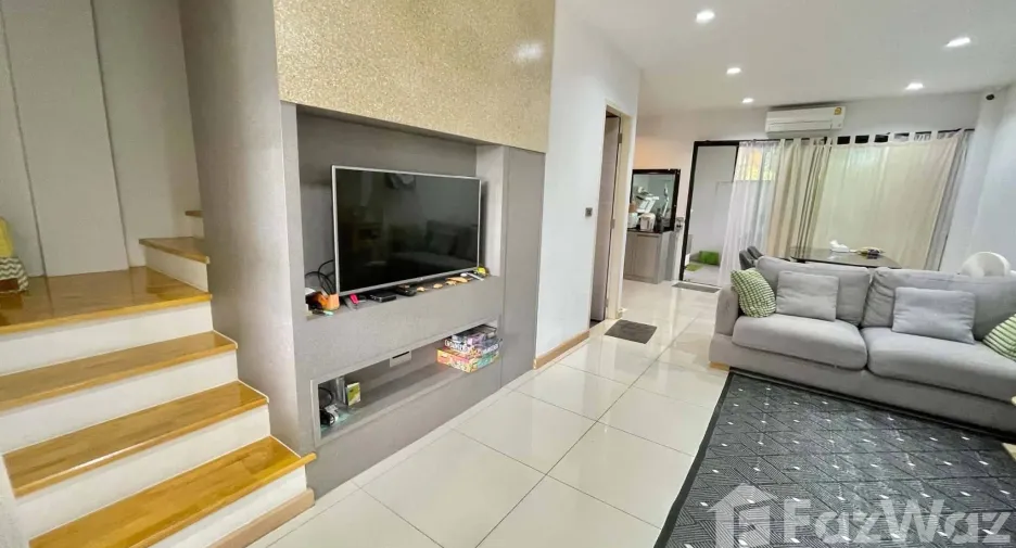 À vendre et à louer 3 chambres maison à Pak Kret, Nonthaburi