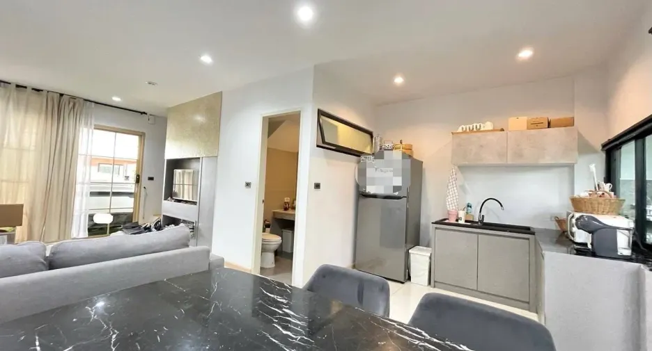 À vendre et à louer 3 chambres maison à Pak Kret, Nonthaburi