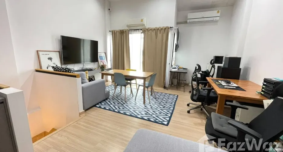 À vendre et à louer 3 chambres maison à Pak Kret, Nonthaburi