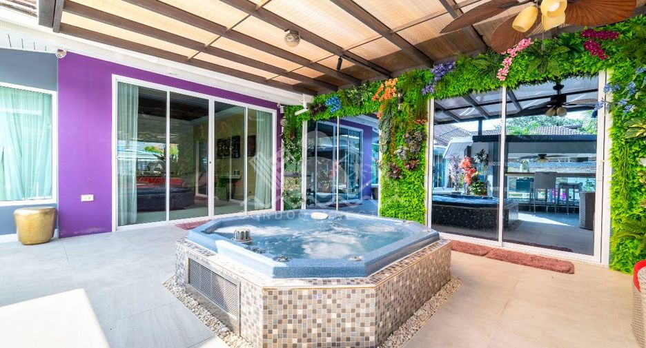 Casa en venta de 5 habitaciones en Huay Yai, Pattaya