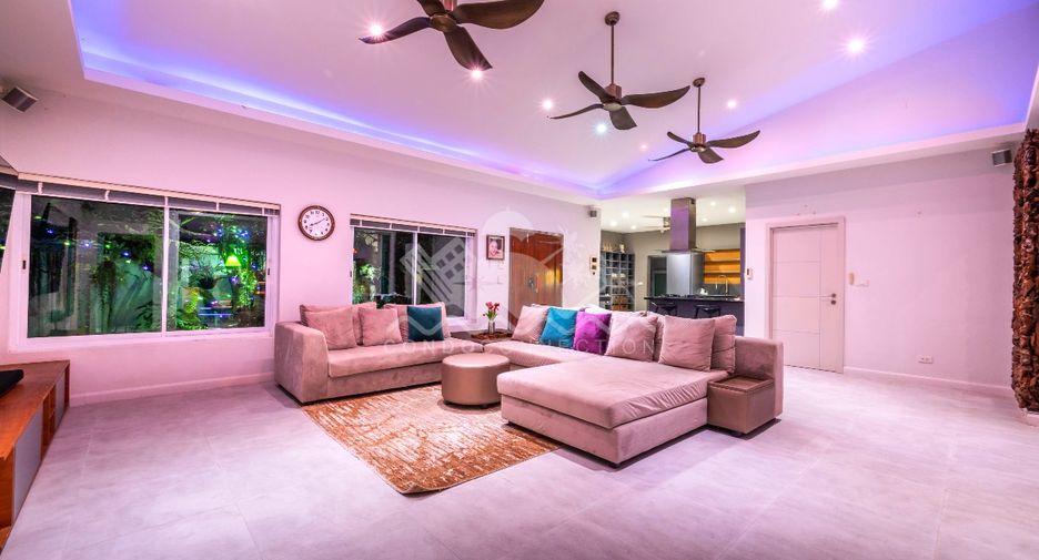 Casa en venta de 5 habitaciones en Huay Yai, Pattaya