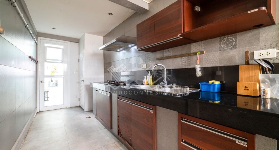 Casa en venta de 5 habitaciones en Huay Yai, Pattaya