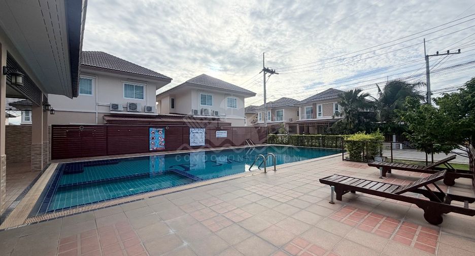 Casa en venta de 3 habitaciones en Bang Lamung, Chonburi