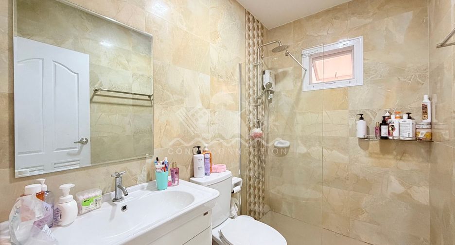 Casa en venta de 3 habitaciones en Bang Lamung, Chonburi