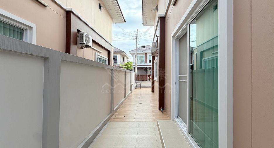 Casa en venta de 3 habitaciones en Bang Lamung, Chonburi