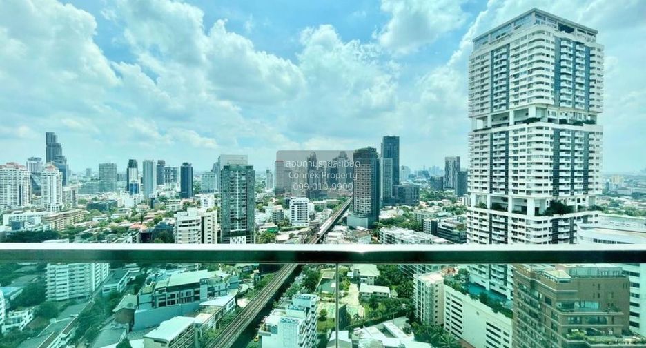 For rent 2 bedrooms condo in Khlong Toei, Bangkok