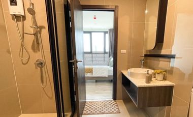 Wohnung zur Miete mit 1 Zimmer in Huai Khwang, Bangkok