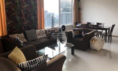 À louer 3 chambres condo à Sathon, Bangkok