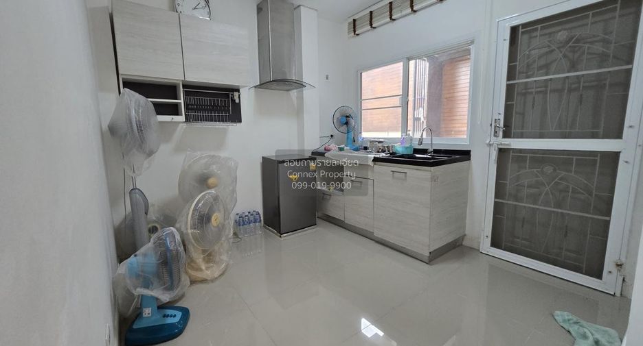 For rent 3 bedrooms house in Sai Noi, Nonthaburi