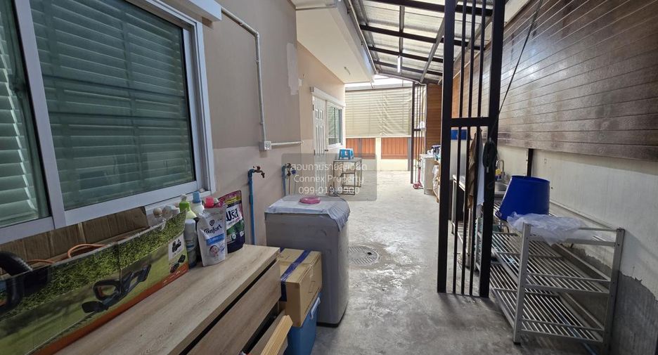 For rent 3 bedrooms house in Sai Noi, Nonthaburi