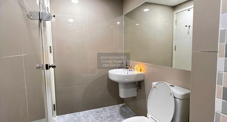 For rent 2 bedrooms condo in Bang Khun Thian, Bangkok