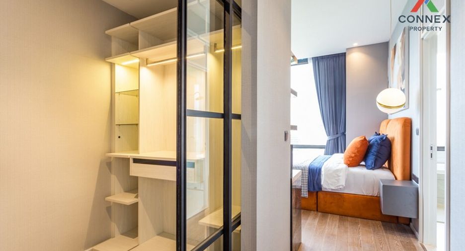 For rent 2 bedrooms condo in Pathum Wan, Bangkok