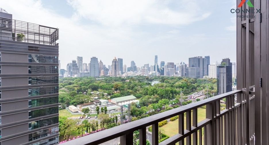 For rent 2 bedrooms condo in Pathum Wan, Bangkok