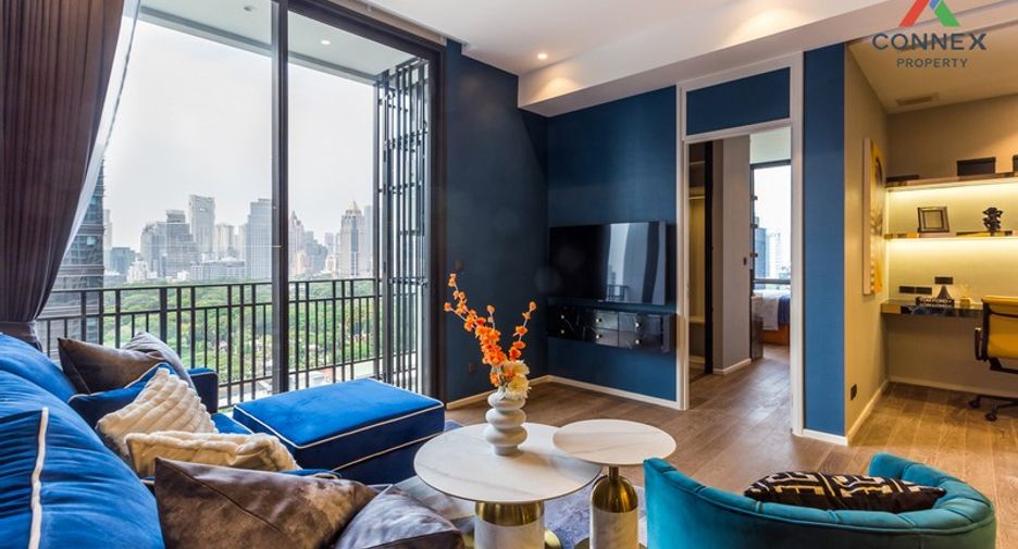 For rent 2 bedrooms condo in Pathum Wan, Bangkok