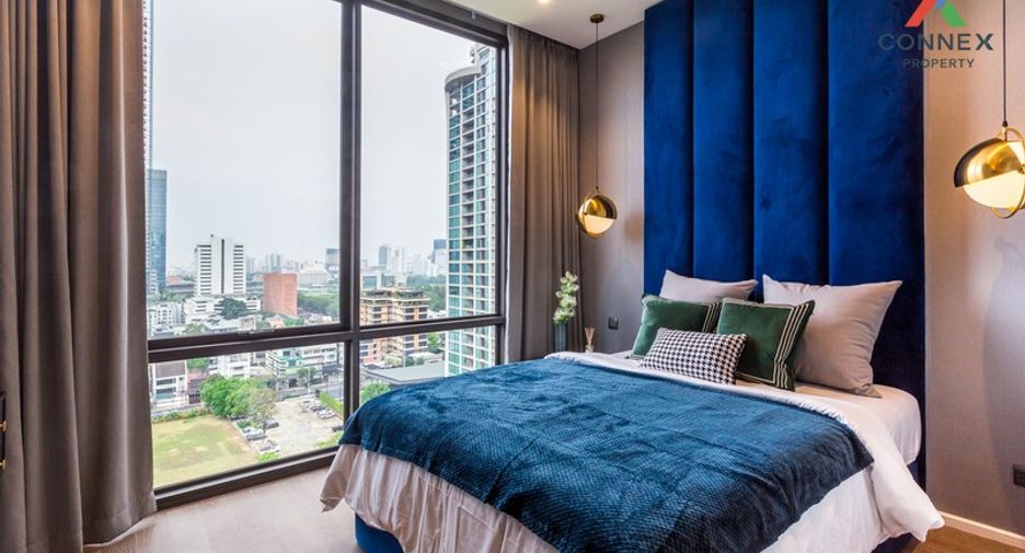 For rent 2 bedrooms condo in Pathum Wan, Bangkok