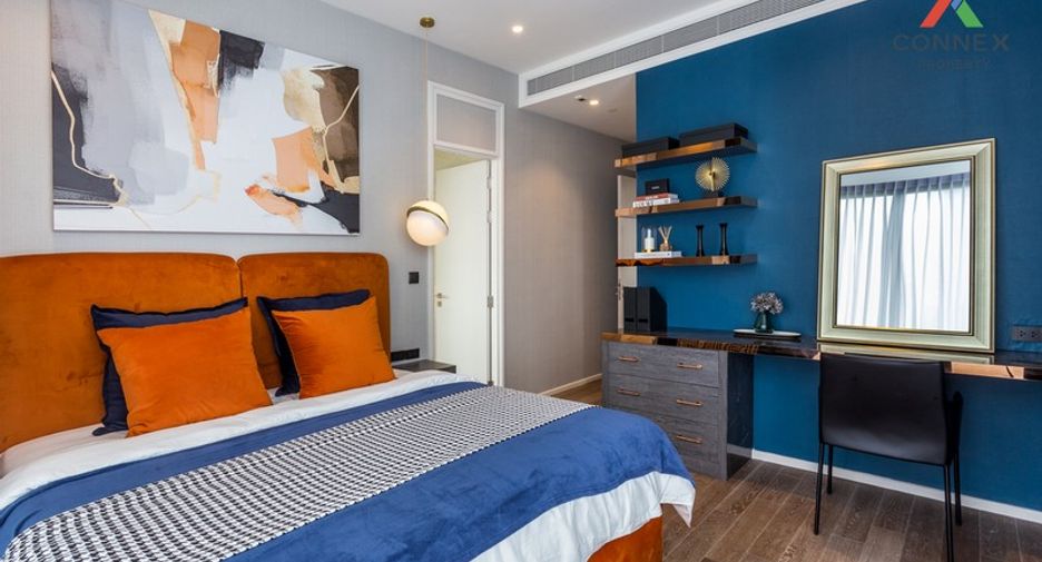 For rent 2 bedrooms condo in Pathum Wan, Bangkok