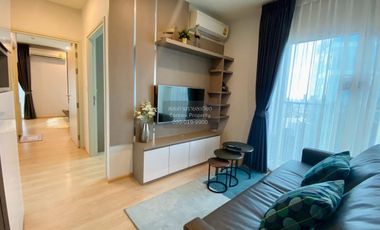 Condo en alquiler de 2 habitaciones en Huai Khwang, Bangkok