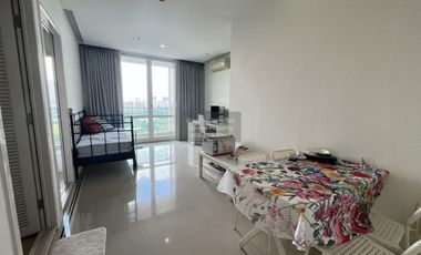 Condo en alquiler de 2 habitaciones en Huai Khwang, Bangkok