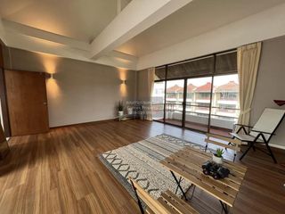 出租 4 卧室 联排别墅 在 Suan Luang, 曼谷