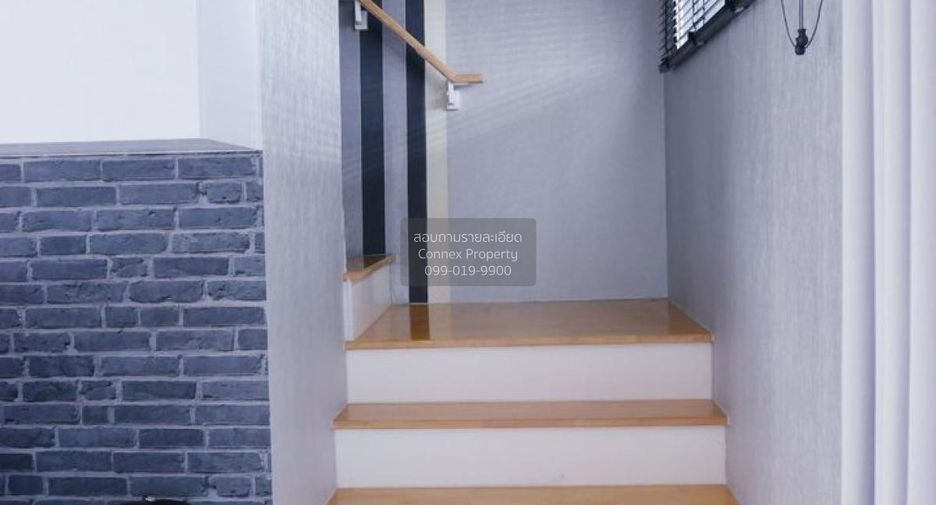 For rent 3 bedrooms townhouse in Bang Phli, Samut Prakan