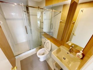 For rent 2 bedrooms condo in Thon Buri, Bangkok