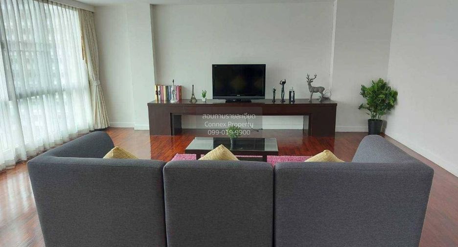 For rent 4 bedrooms condo in Sathon, Bangkok