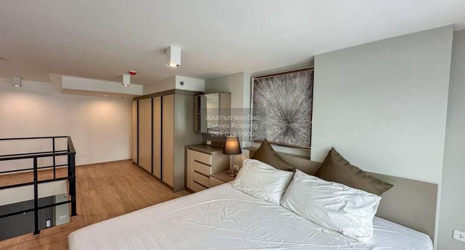 Condo en alquiler de 2 habitaciones en Huai Khwang, Bangkok