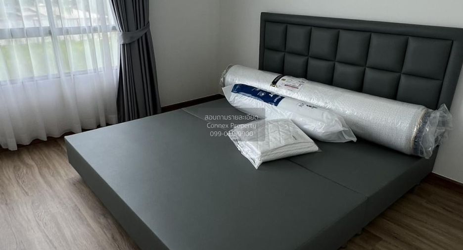 For rent 3 bedrooms townhouse in Saphan Sung, Bangkok