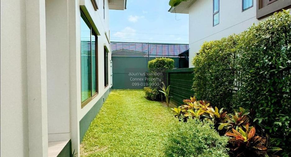 For rent 4 bedrooms house in Bang Kapi, Bangkok