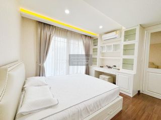 Reihenhaus zur Miete mit 3 Zimmer in Phra Khanong, Bangkok