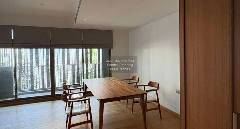 For rent 2 bedrooms condo in Yan Nawa, Bangkok