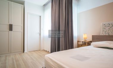 For rent 3 bedrooms townhouse in Saphan Sung, Bangkok