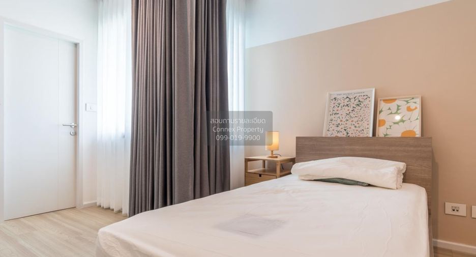 For rent 3 bedrooms townhouse in Saphan Sung, Bangkok