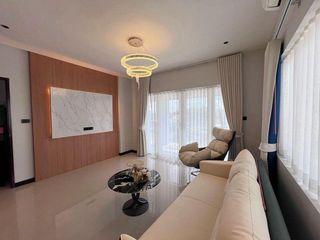 À vendre 5 chambres villa à Bang Lamung, Chonburi