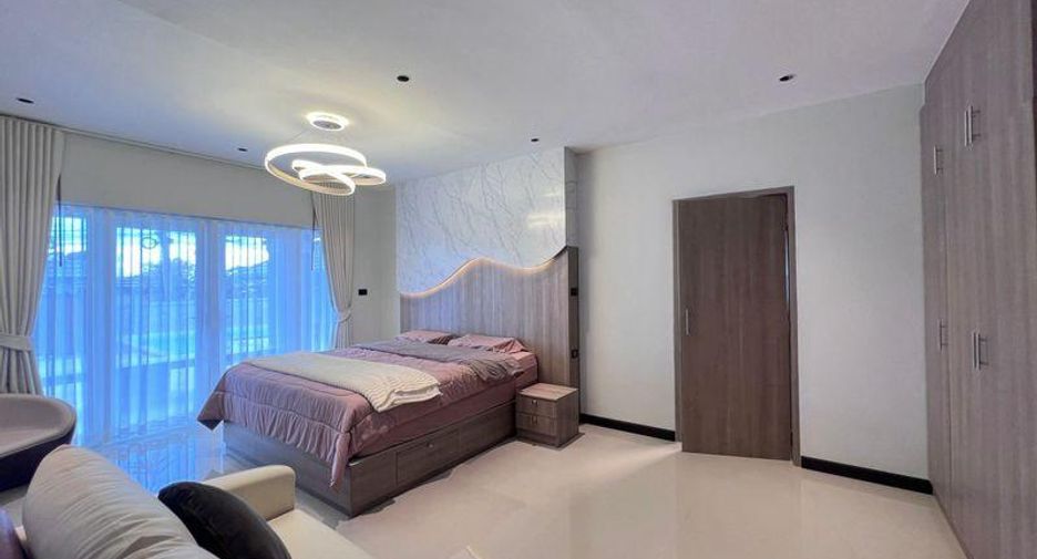 À vendre 5 chambres villa à Bang Lamung, Chonburi