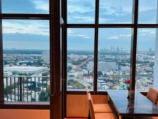 À louer 1 chambre condo à Khlong Toei, Bangkok