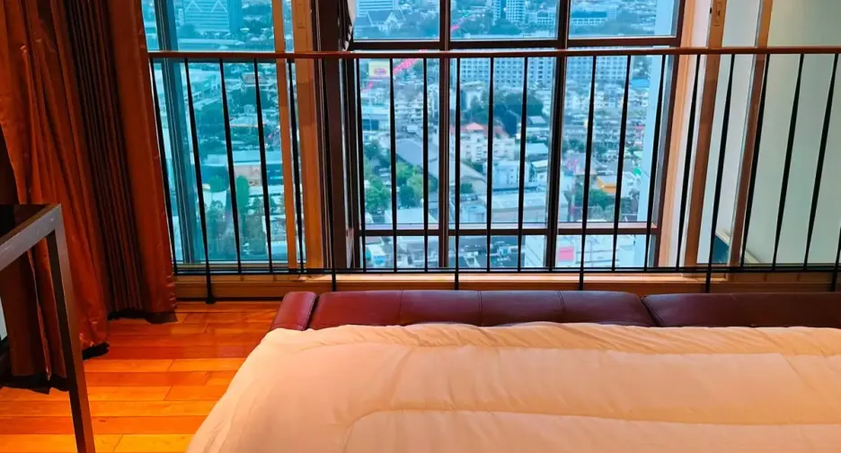For rent 1 bed condo in Khlong Toei, Bangkok