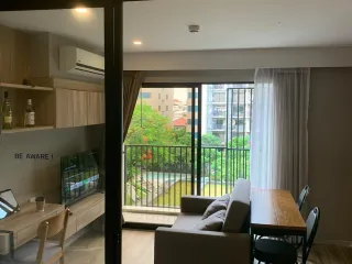 Wohnung zur Miete mit Studio in Sathon, Bangkok