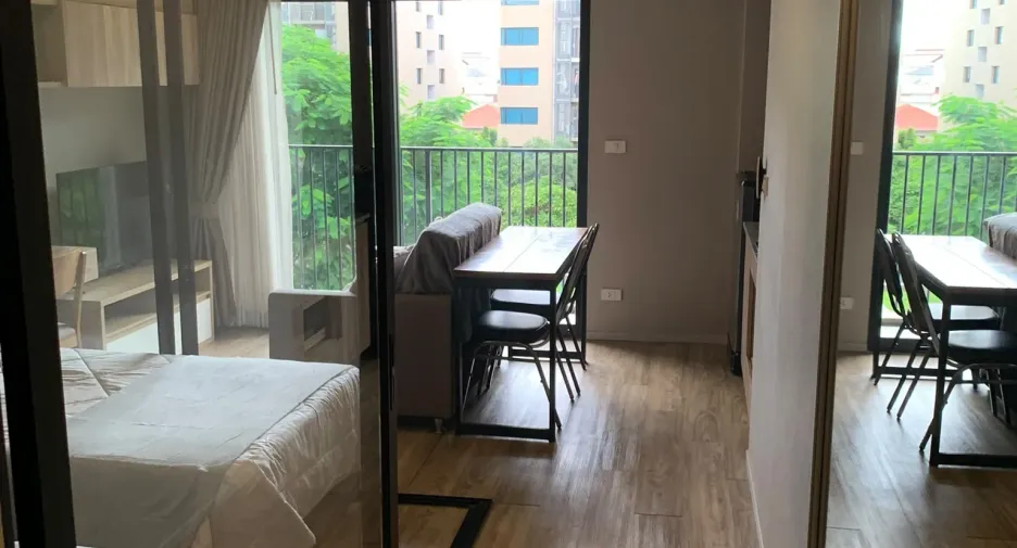 For rent studio condo in Sathon, Bangkok