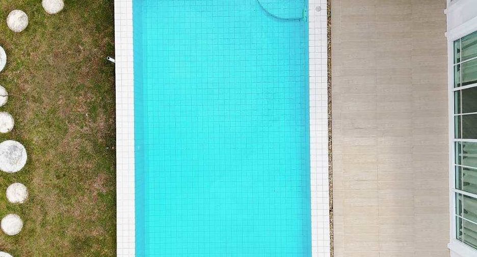 For rent 3 bedrooms villa in Cha Am, Phetchaburi