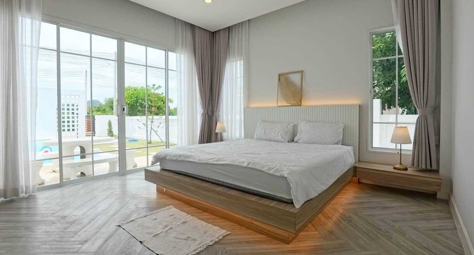 For rent 3 bedrooms villa in Cha Am, Phetchaburi