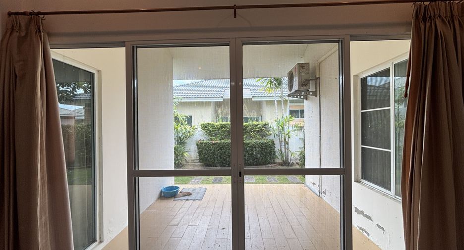 For sale 3 bedrooms house in Hua Hin, Prachuap Khiri Khan